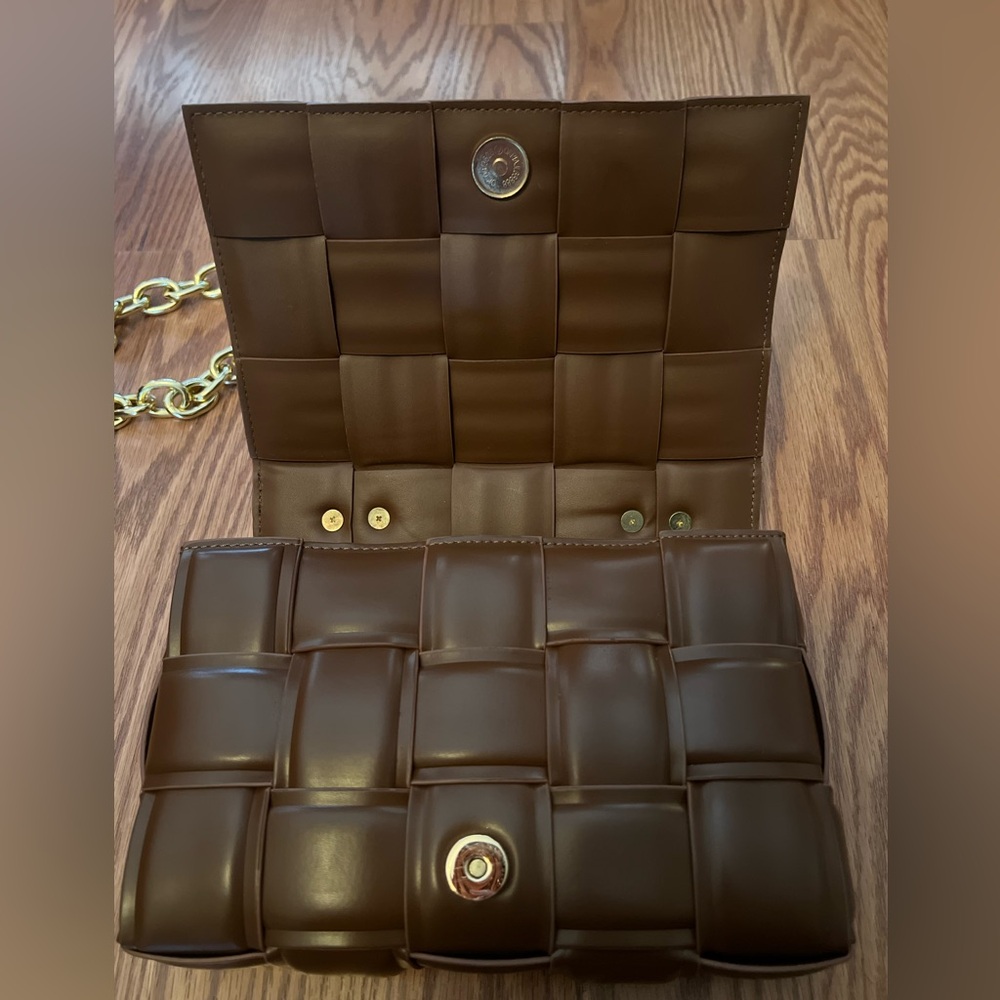 Miss Lola Brown Bag with Gold Chain - Picture 3 of 4